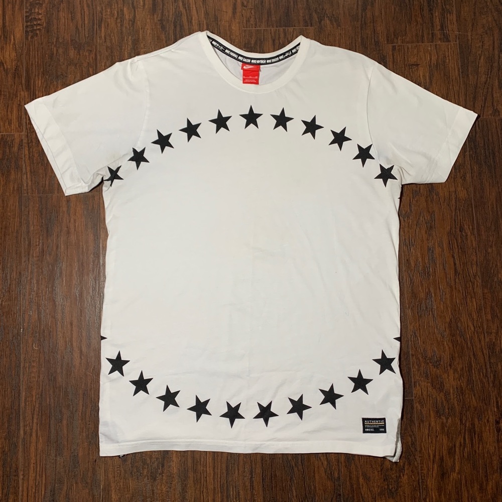 Nike Star Circle Print T-shirt